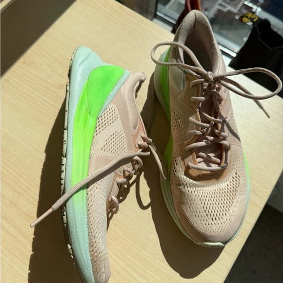 Lululemon Athletica 8.5 EUC “Blissfeel” pink and Neon Green Athletic Shoes - Picture 5 of 15